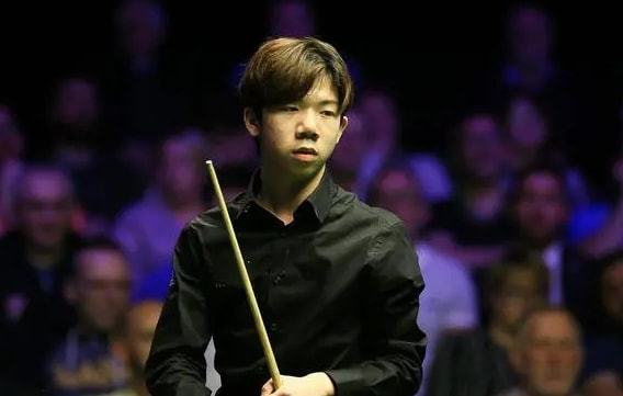 林孝天被搀 林孝天被搀