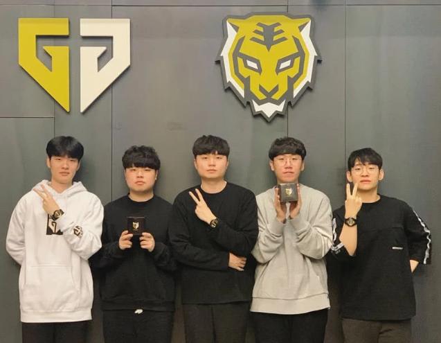 拜仁慕尼黑 拜仁慕尼黑